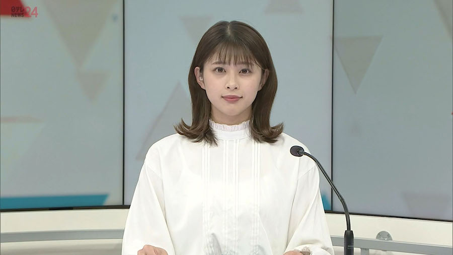 山本里咲　着衣おっぱい画像