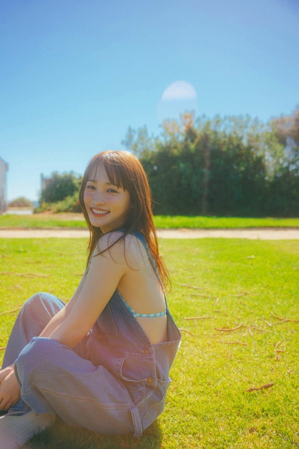 川栄李奈　セクシー画像