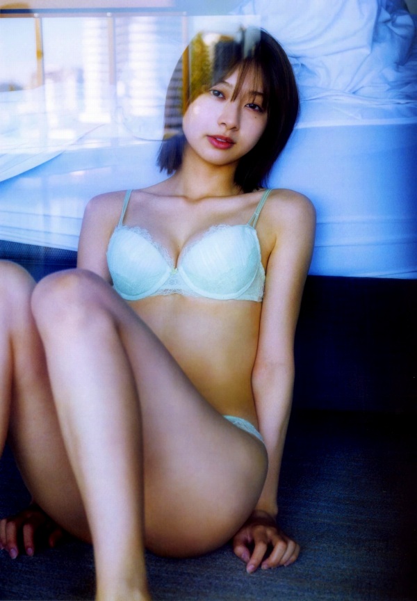 富田鈴花　下着画像