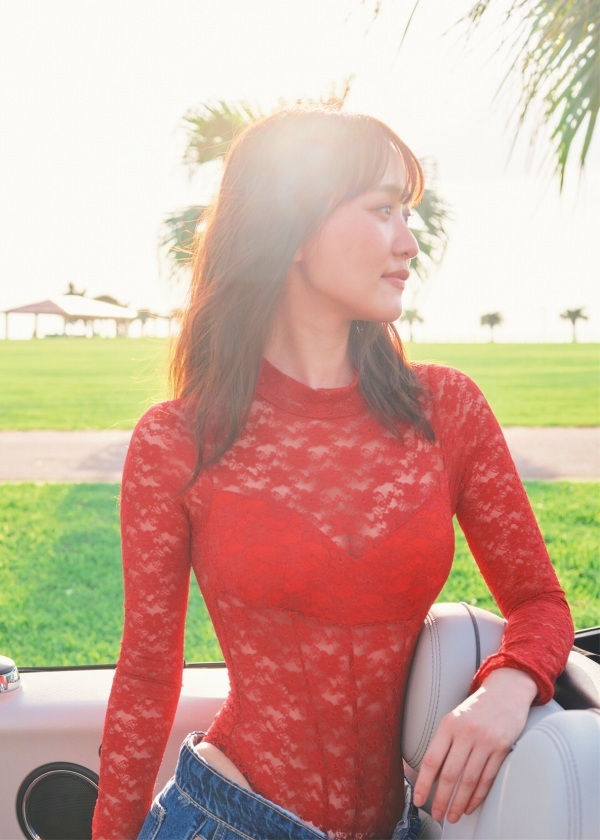 菅井友香　セクシー画像