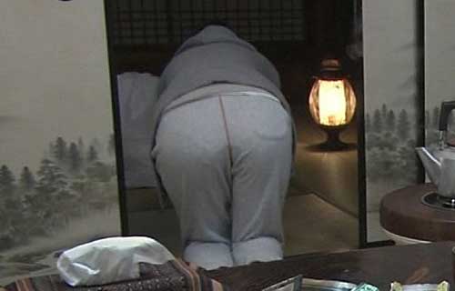 のん(能年玲奈)　尻、パン線画像