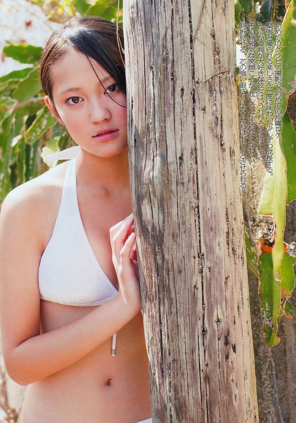 吉本実憂　水着画像