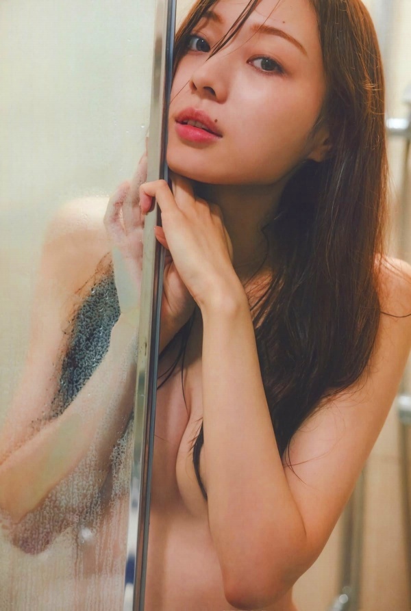 梅澤美波　ヌード画像