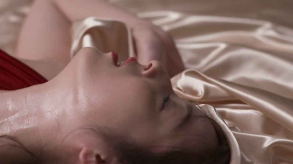 佐々木希「雨が降ると君は優しい」濡れ場画像