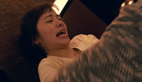 小芝風花　「妖怪シェアハウス」濡れ場画像